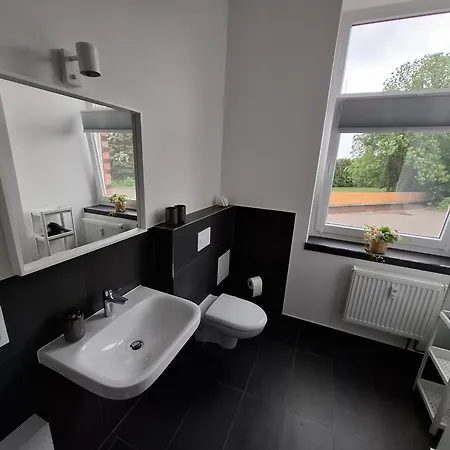 Cityoase Am Koenigsweg, 2 - Wifi, Netflix, Stellplatz *
